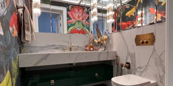 Bathroom Painting or Wallpaper in Algarve