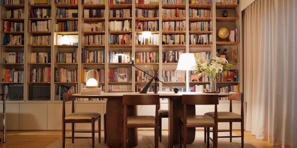 Traditional Home Library in Algarve